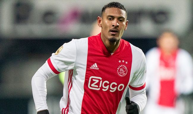 表现依旧没 表现依旧没