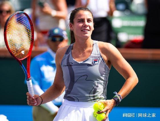 的带领下 的带领下