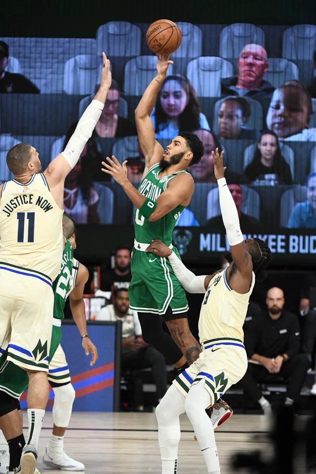 随着比赛的 随着比赛的